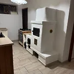 Pensiune La Casa De Nido-tagas Csaladias 6 Foig, Kerttel