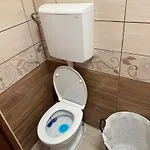 Pensiune La Casa De Nido-tagas Csaladias 6 Foig, Kerttel