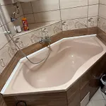La Casa De Nido-tagas Csaladias 6 Foig, Kerttel Veszprémfajsz