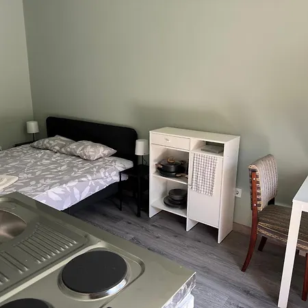 Penzion La Casa De Nido-tagas Csaladias 6 Foig, Kerttel 3*