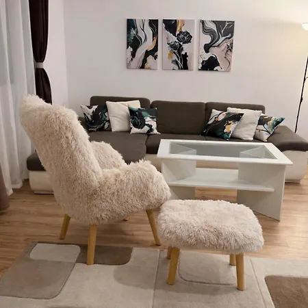 La Casa De Nido-tágas Családias 6 Főig, Kerttel Veszprémfajsz