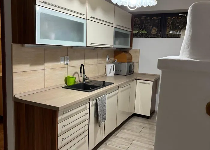 La Casa De Nido-tágas Családias 6 Főig, Kerttel 3*