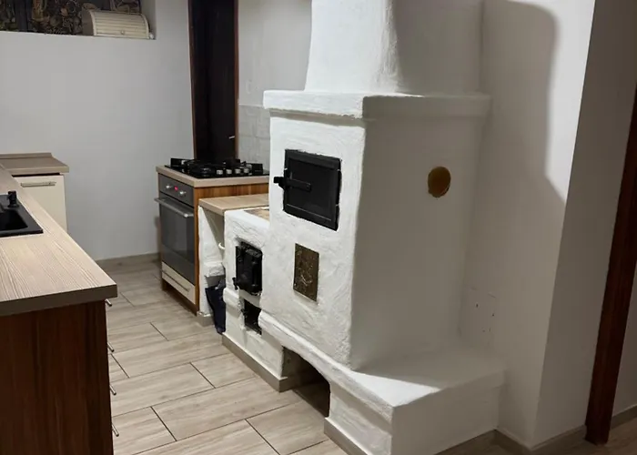 Casa de hóspedes La Casa De Nido-tágas Családias 6 Főig, Kerttel