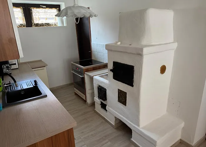 La Casa De Nido-tágas Családias 6 Főig, Kerttel Veszprémfajsz