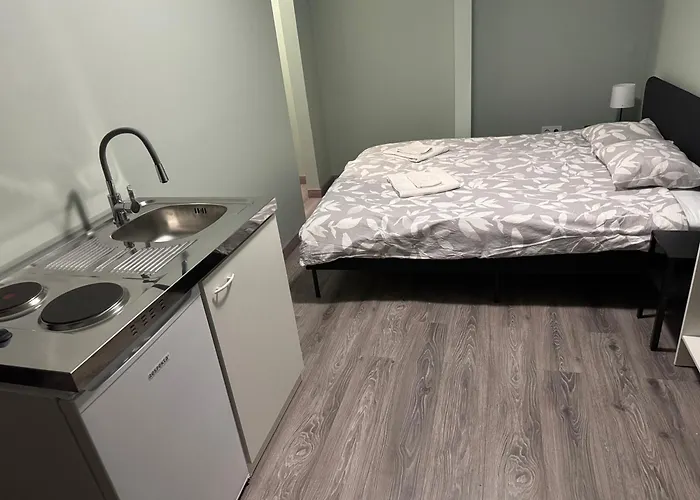 Casa de hóspedes La Casa De Nido-tágas Családias 6 Főig, Kerttel 3*